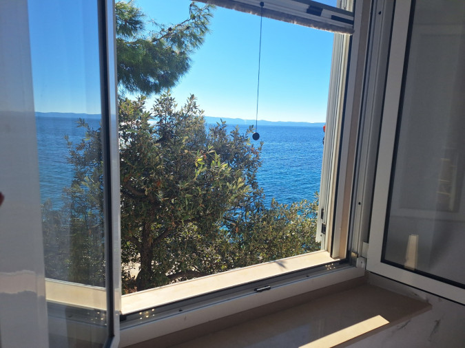 Interior first floor, Seaside House Sonja - Robinson type accommodation on Hvar island in isolated bay Gdinj