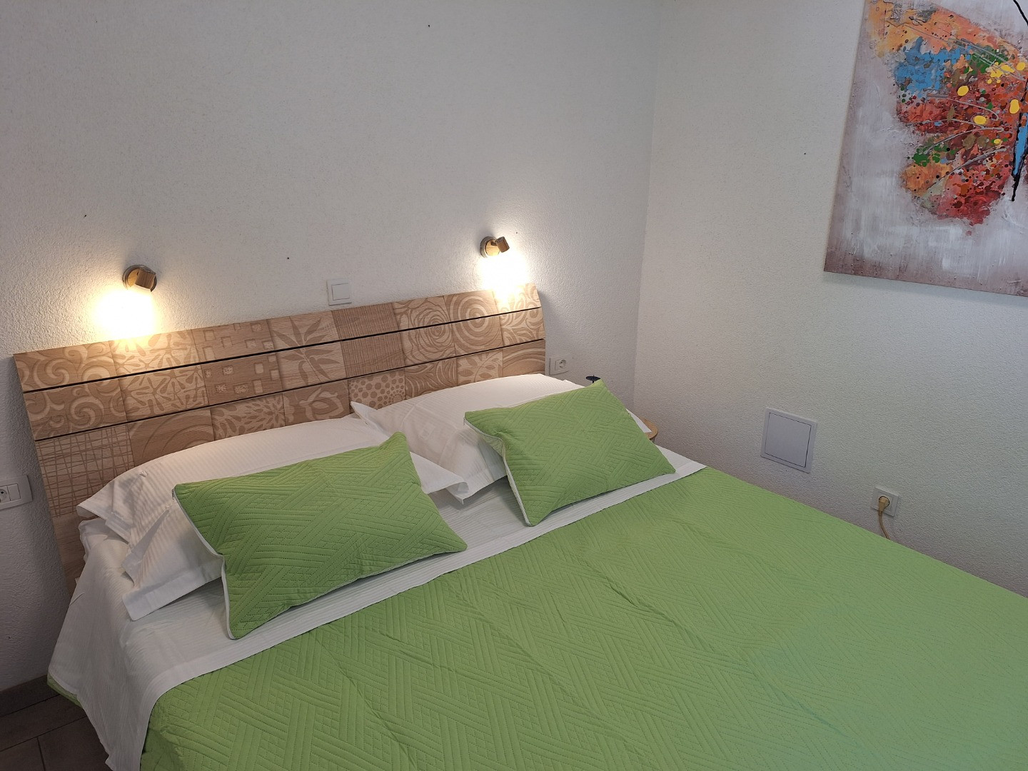 Secluded seaside retreat on island - True paradise for anyone seeking tranquility, Seaside House Sonja - Robinson type accommodation on Hvar island in isolated bay Gdinj