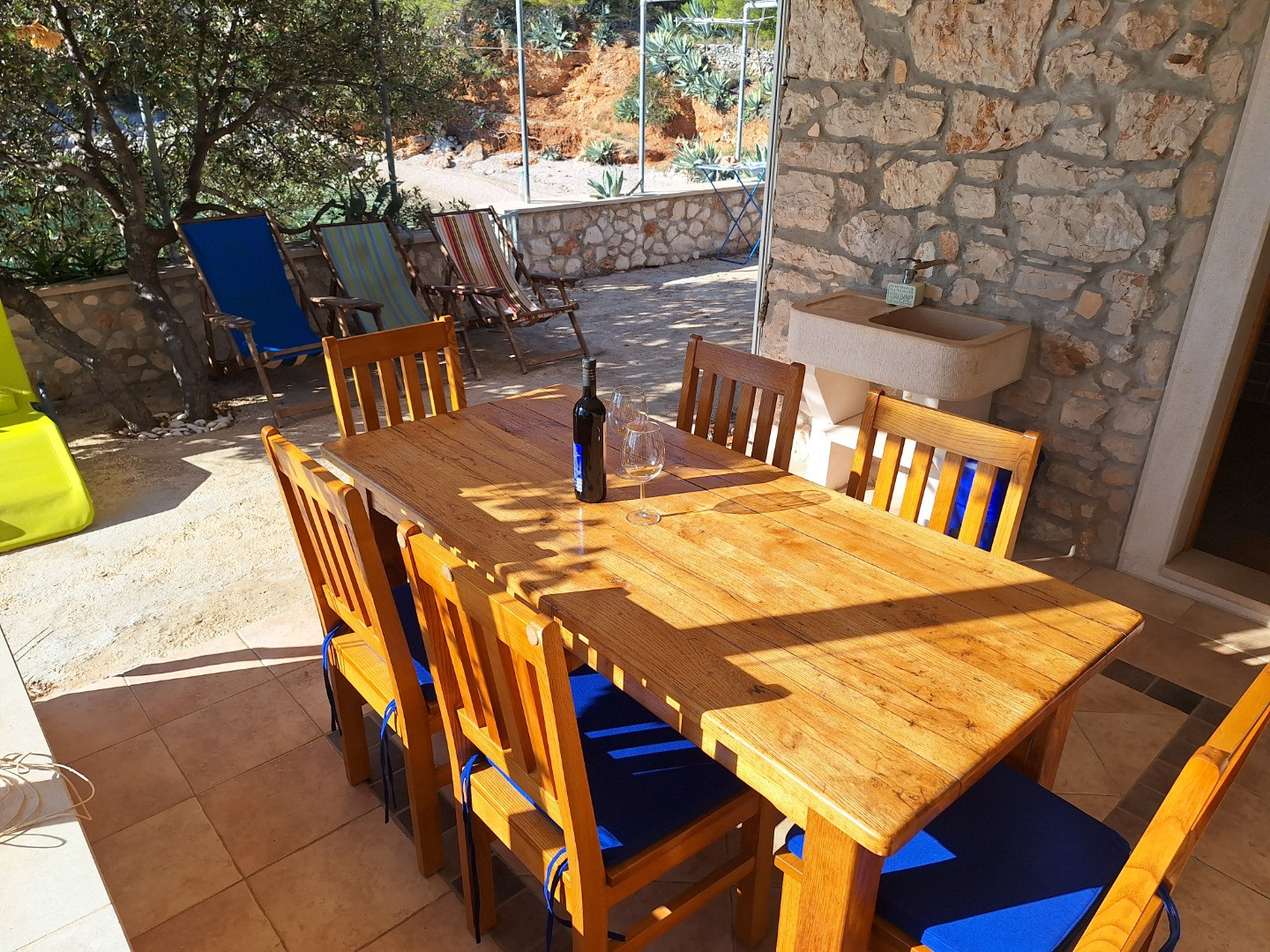 Secluded seaside retreat on island - True paradise for anyone seeking tranquility, Seaside House Sonja - Robinson type accommodation on Hvar island in isolated bay Gdinj